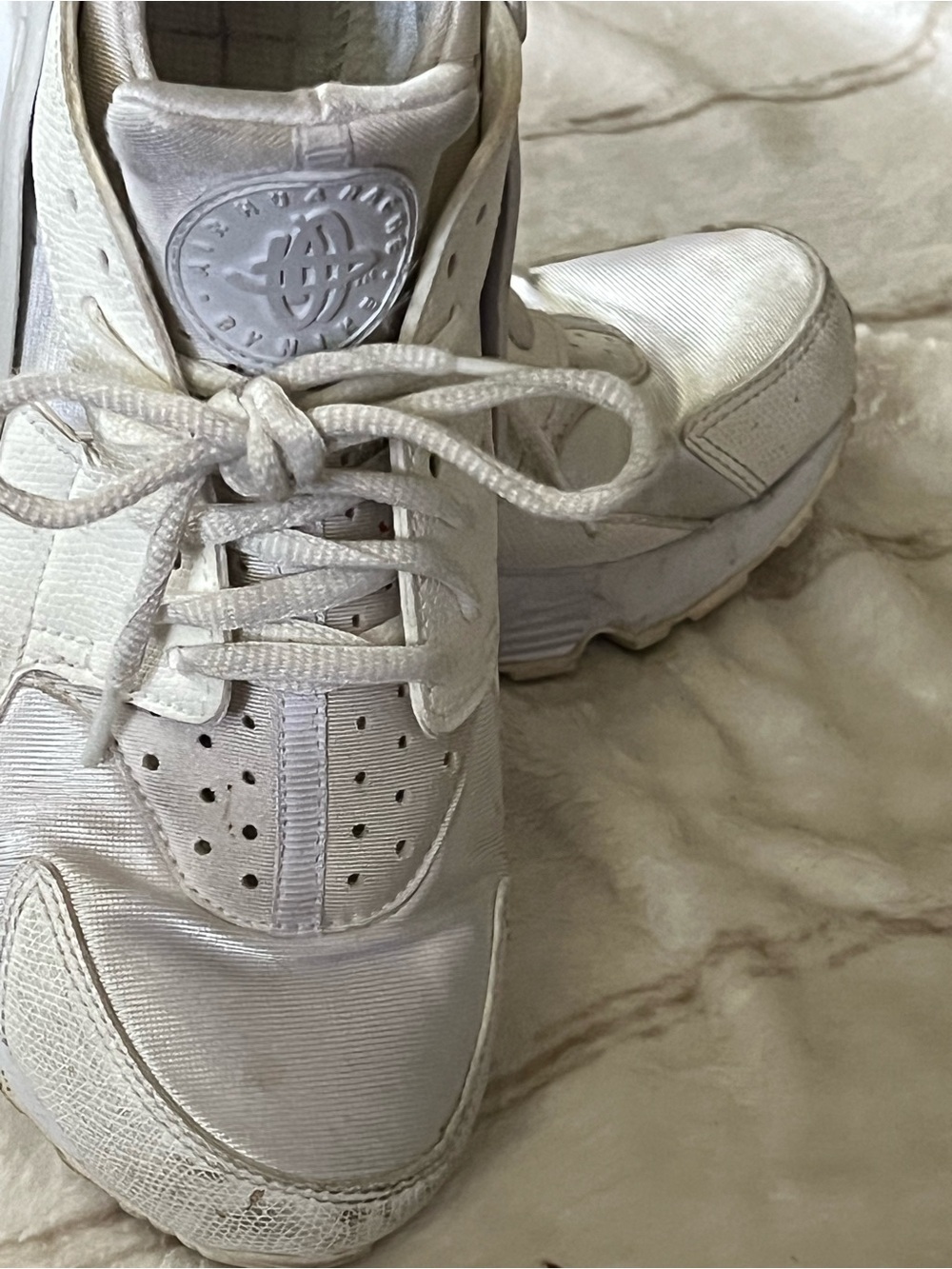 Nike Hurriaches